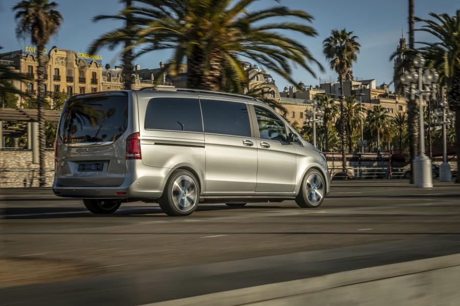  Mercedes-Benz Concept EQV (W447) 2019 года  (фото 23 из 31)